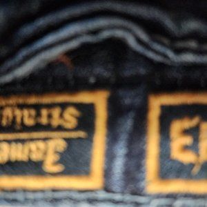 Rock Revival Jean's men's 34-32 nice